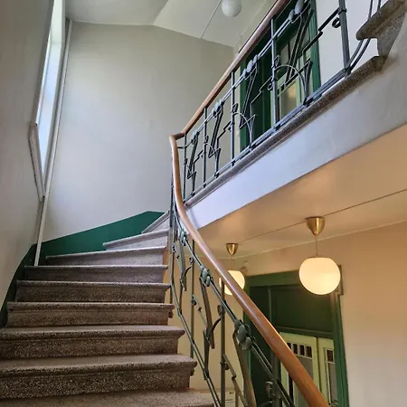 Spacious Art Nouveau With Free Parking 트론헤임